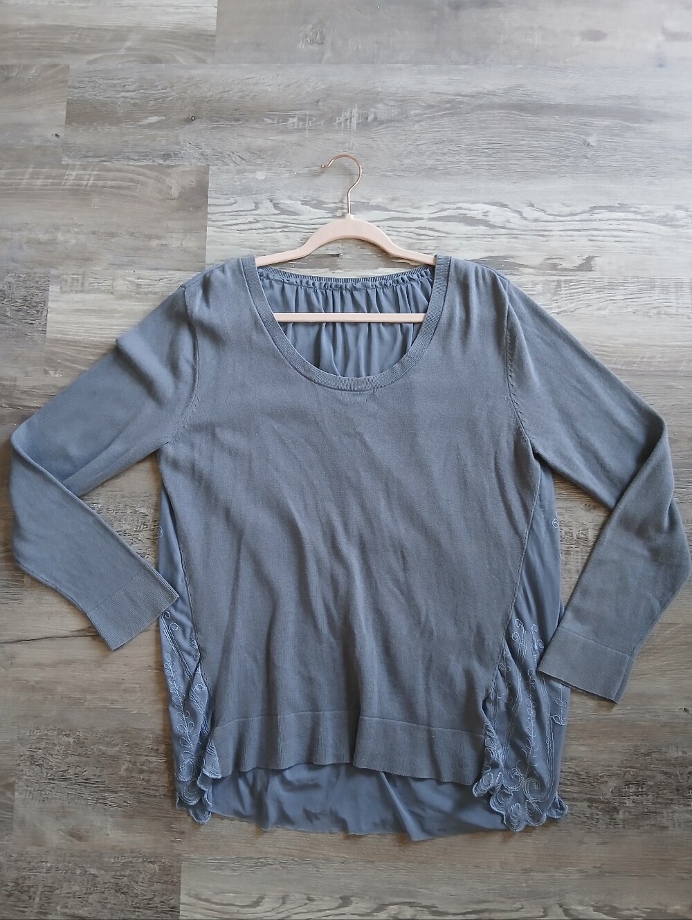 Women's Gray Layered Scoop-Neck Long Sleeve Top L